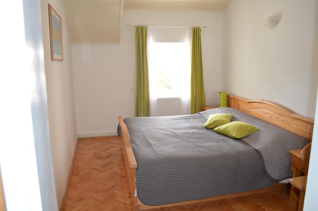 Guest House Kolarin Slano Zimmer foto
