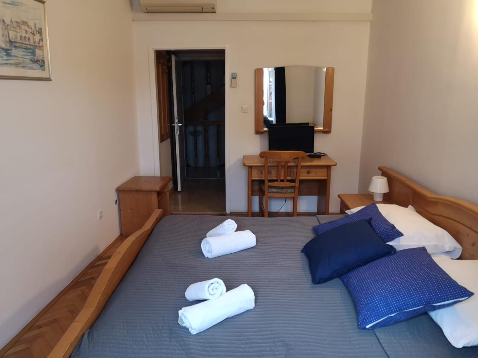 Guest House Kolarin Slano Zimmer foto